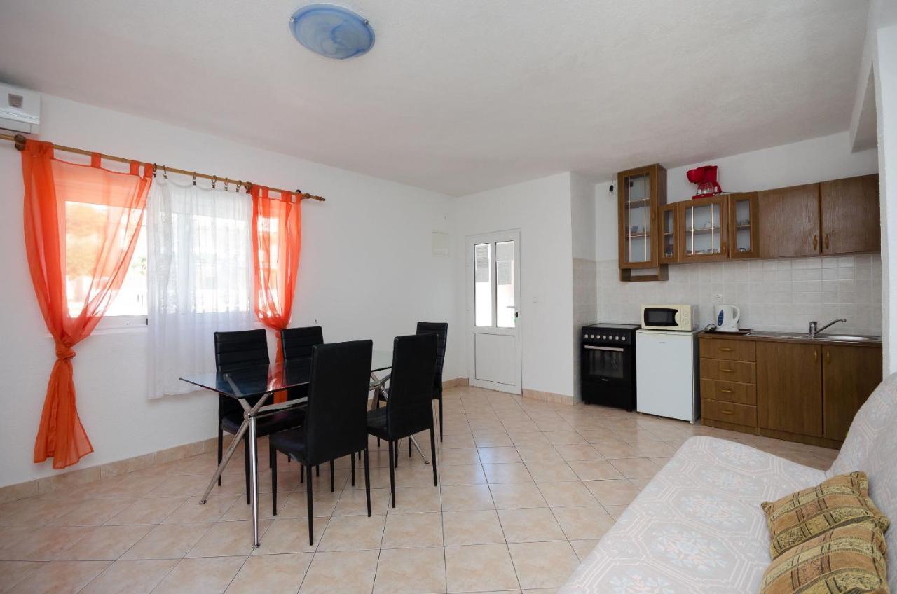 Apartments Elvira Lopar Ngoại thất bức ảnh