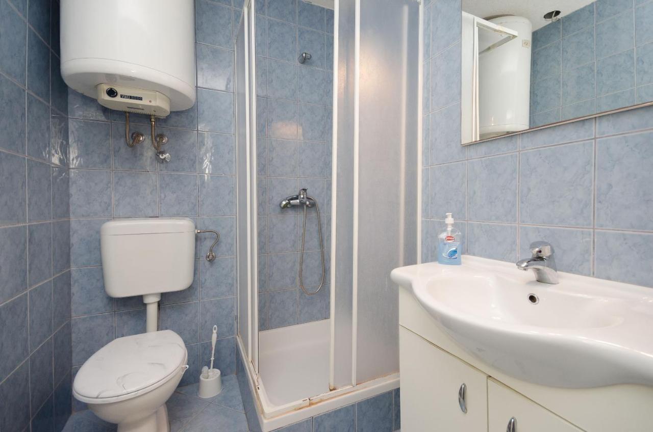 Apartments Elvira Lopar Ngoại thất bức ảnh
