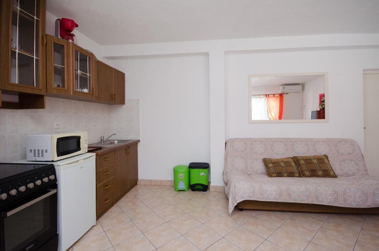 Apartments Elvira Lopar Ngoại thất bức ảnh